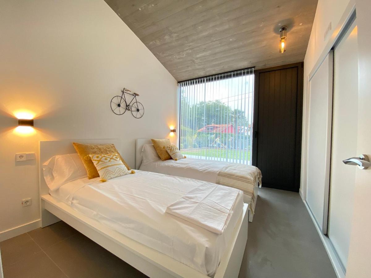 La Casa De Hierba - Casa De Campo De Diseno Con Jardin Y Wifi Cerca De Las Playas De Llanes Exterior foto